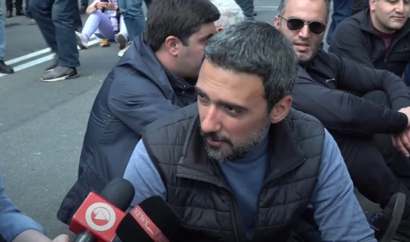 Ծնողները տվել են իրենց ամենաթանկը, որ «Արցախը չի լինելու Ադրբեջանի կազմում»-ն իրականություն լինի (տեսանյութ)